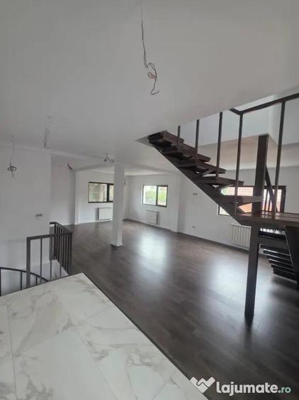 Vila singura in curte, str. Polona in Otopeni, Metrou - 2