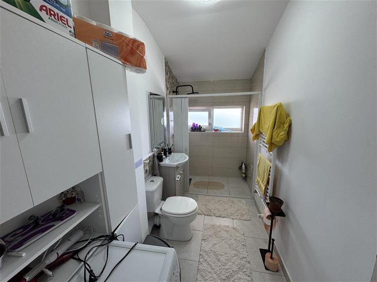 Apartament cu 2 camere decomandat în Decebal