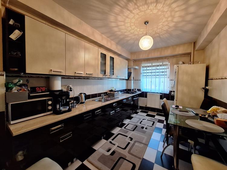 Apartament confort sporit, decomandat, zona Ioan Rus - 4