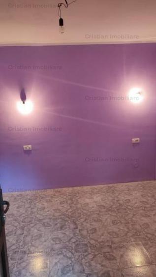 Casă cu 3 camere cu Canalizare în Pisc
