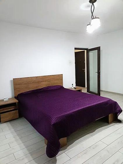 Garsonieră decomandată, mobilată în Ultracentral