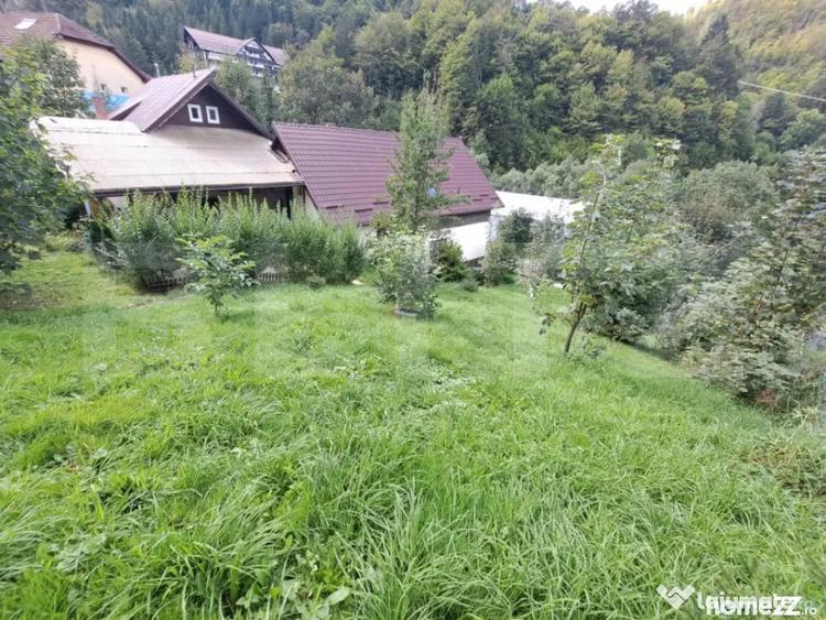 Casă cu 4 camere cu Teren 1209 Mp în Moieciu