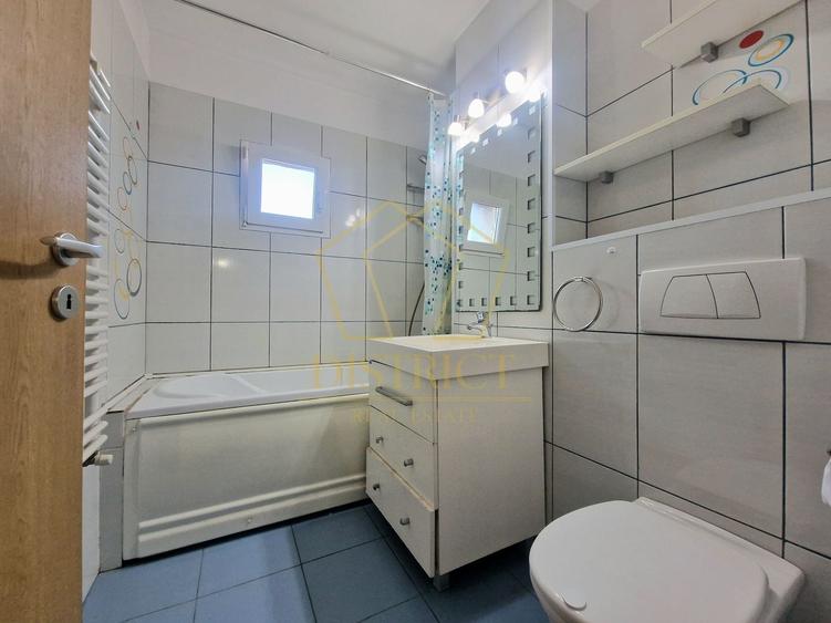Apartament cu 3 camere semidecomandat, mobilat în Aradului