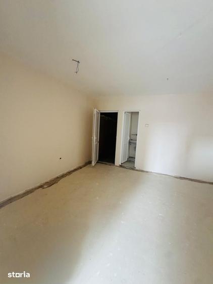 Spațiu comercial, de 35 mp, în Granit