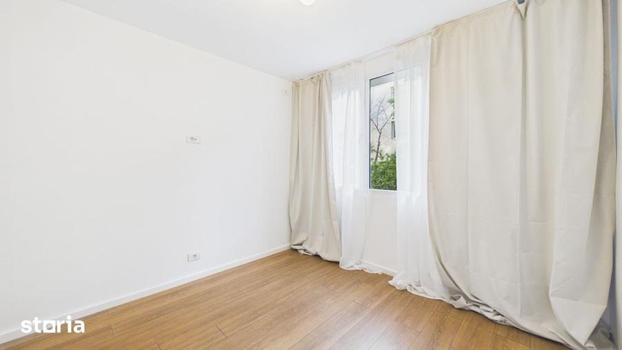 Apartament cu 3 camere semidecomandat, mobilat în Ozana