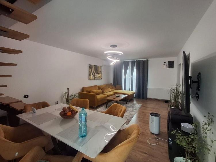 Casă cu 3 camere în Valu lui Traian