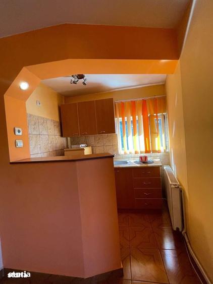 Casă cu 4 camere cu Teren 200 Mp în Rahova