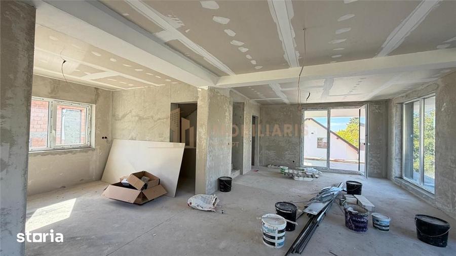 Casă cu 4 camere cu Teren 550 Mp în Valea Borcutului