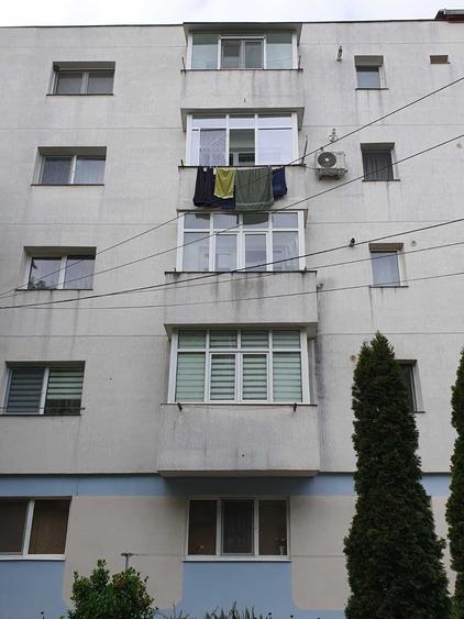 Apartament cu 2 camere semidecomandat în Sud
