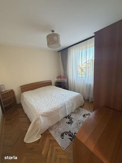 Apartament cu 2 camere decomandat în Calea București
