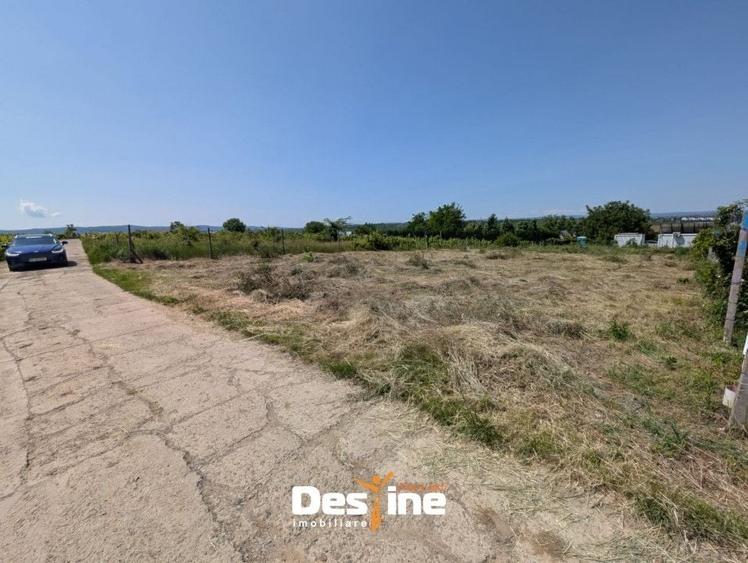 Teren Construcții intravilan de 974 mp, în Bârnova