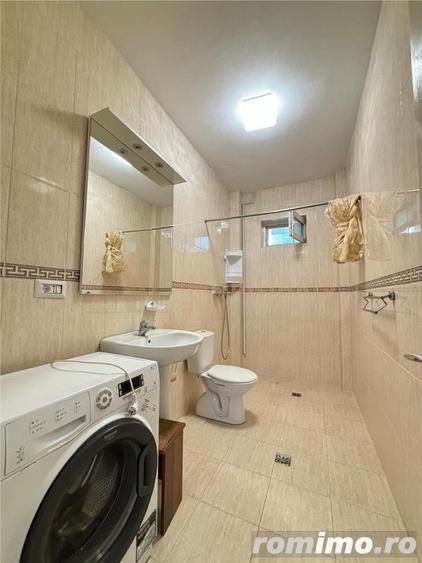 Casă cu 6 camere cu Teren 300 Mp în Central