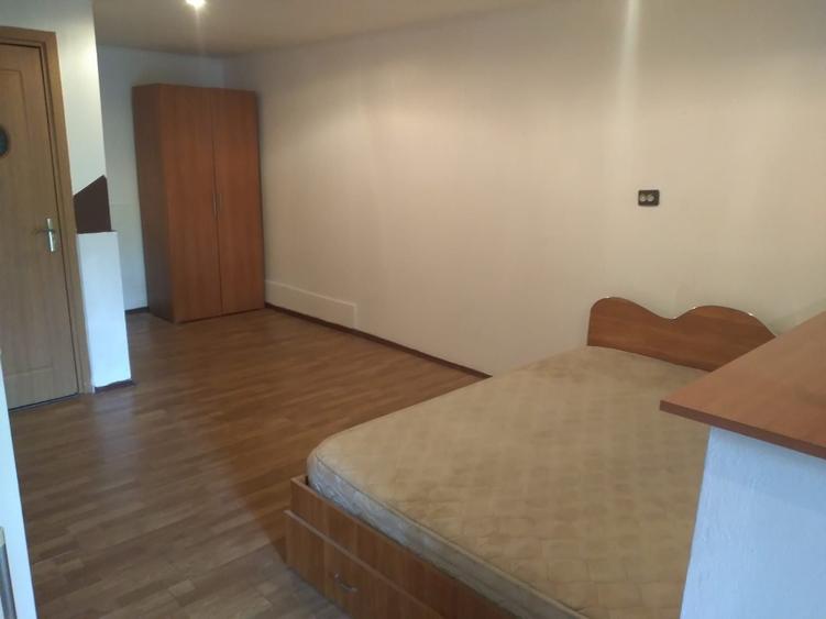 Garsonieră decomandată în Fundeni