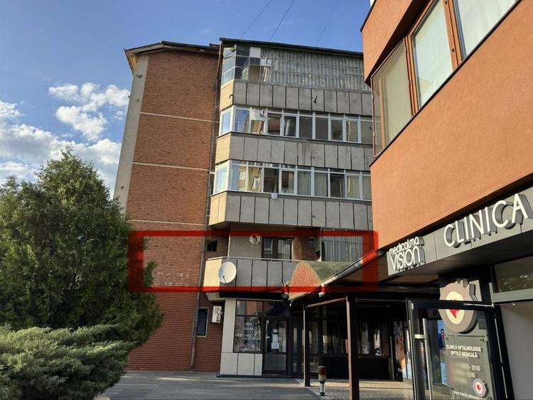 Apartament cu 3 camere decomandat în Lenin Sud
