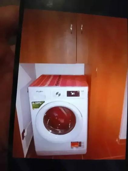 Apartament cu 2 camere semidecomandat în Berceni