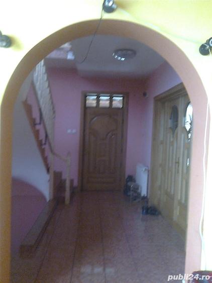 Casă cu 4 camere cu Teren 1211 Mp în Recea