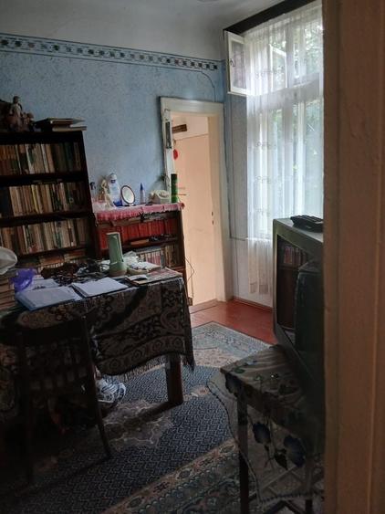 Casă cu 3 camere în Central