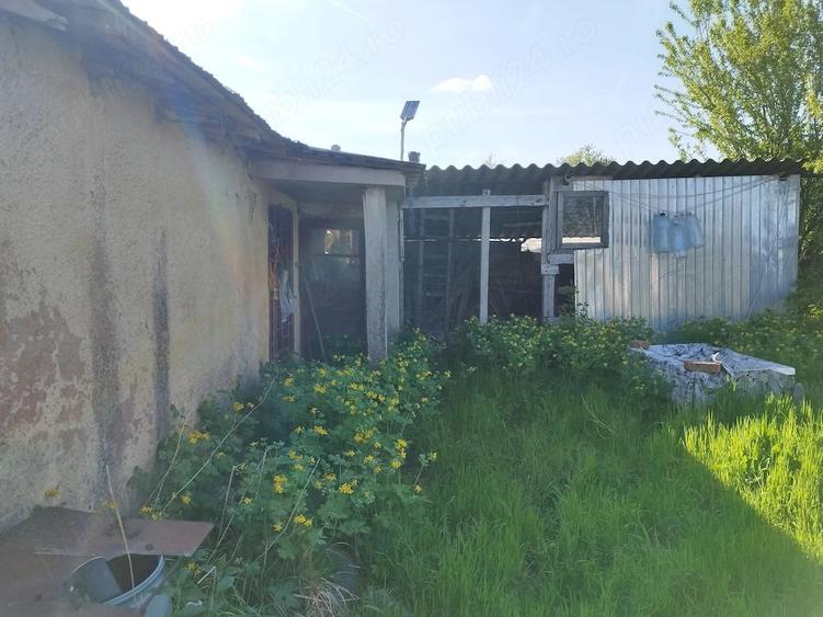 Casă cu 3 camere cu Teren 3500 Mp în Slobozia