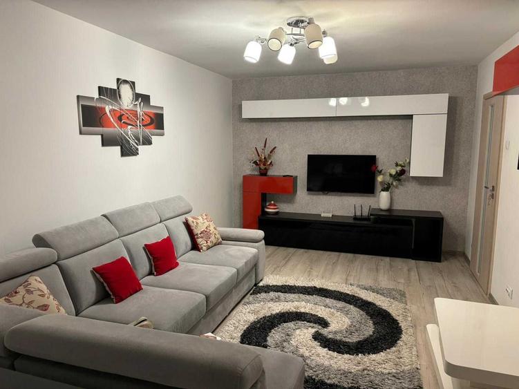 Apartament cu 3 camere decomandat, mobilat în Gorjului