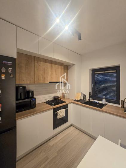 Apartament 3 camere | 2 Balcoane și loc de parcare | Aparatorii Patriei - 1