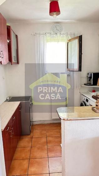 Casă individuală cu 4 camere cu Canalizare în Central