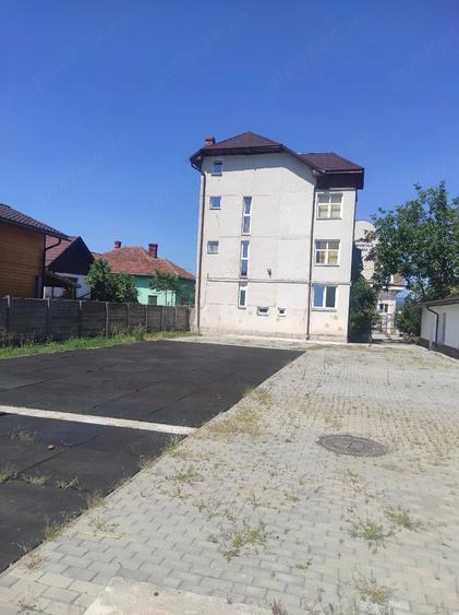 Spațiu comercial, de 500 mp, în Cetate