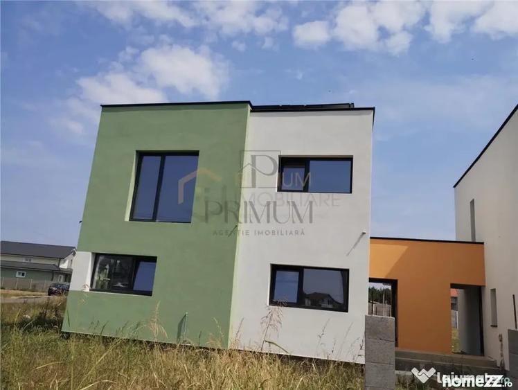 Casă cu 4 camere cu Teren 388 Mp în Moșnița Nouă