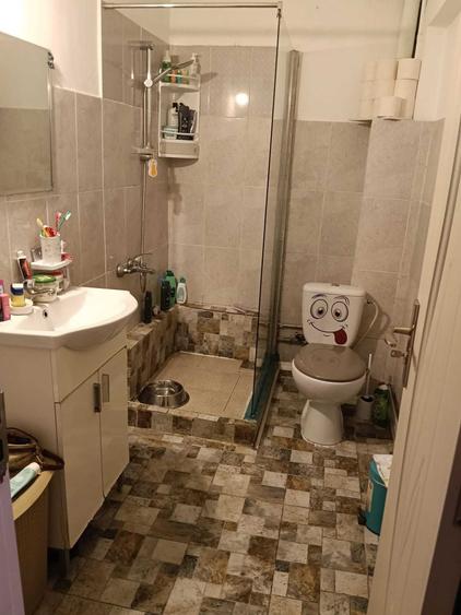 Apartament cu 3 camere decomandat în Între Lacuri