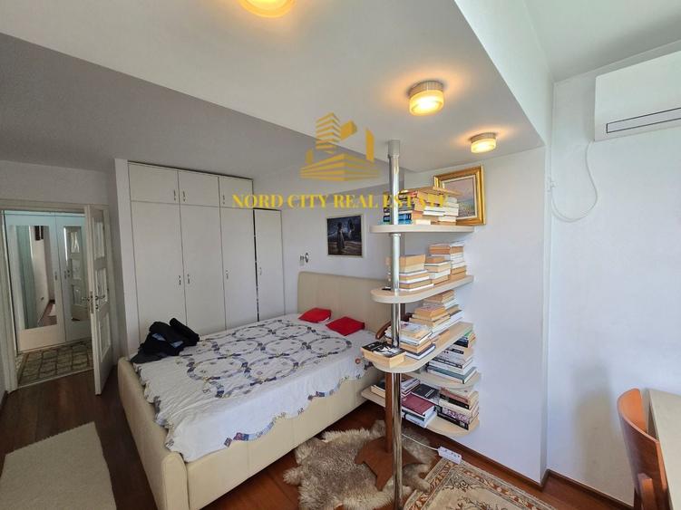 Apartament cu 3 camere semidecomandat în Titulescu