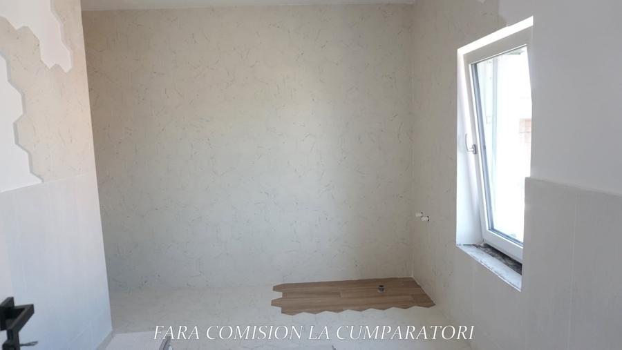 Duplex cu 4 camere cu Canalizare în Bujoreni