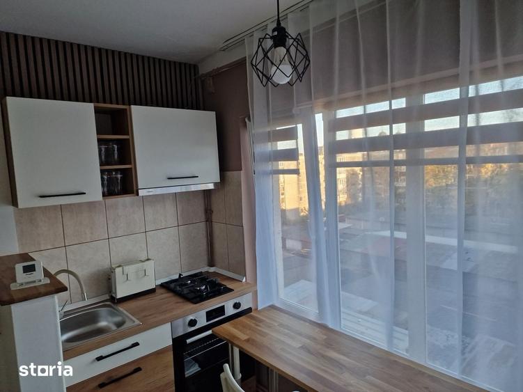 Apartament cu 2 camere decomandat în Aradului
