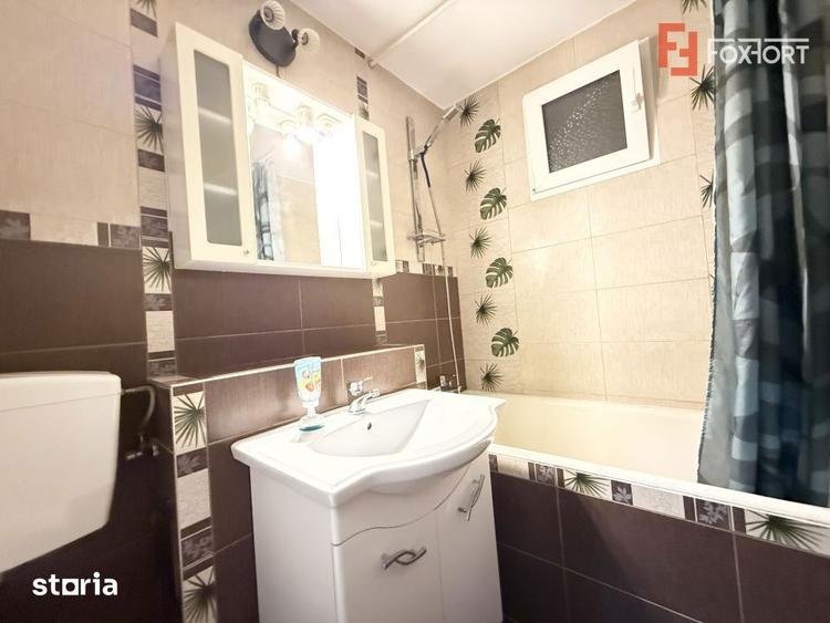 Apartament cu 2 camere semidecomandat în Lipovei