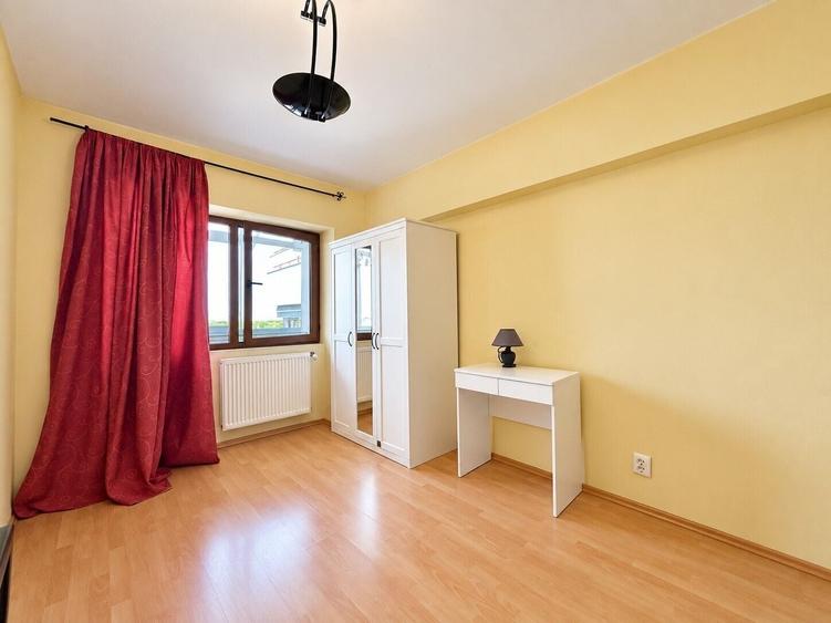 Apartament cu 3 camere decomandat, mobilat în 1 Mai