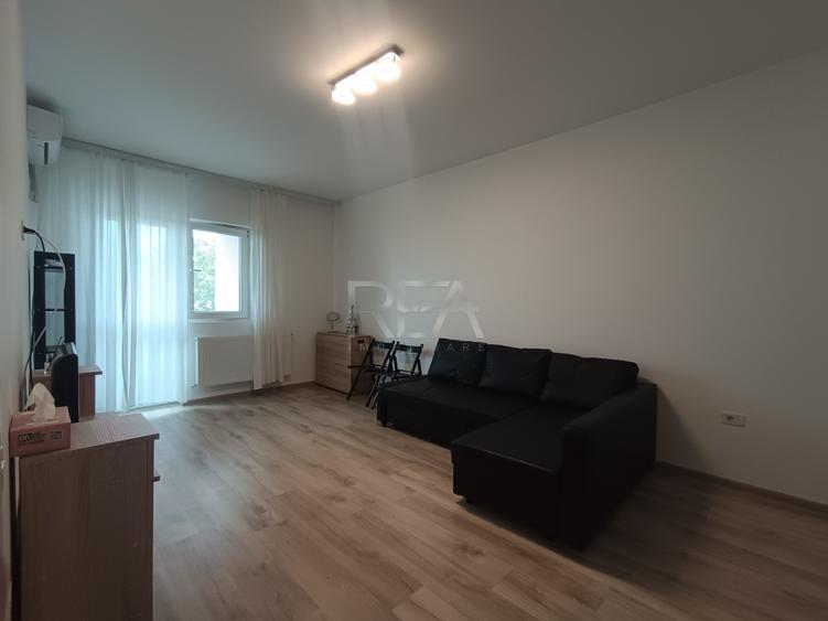 Apartament cu 2 camere decomandat, mobilat în Metalurgiei