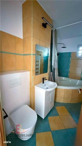 Apartament cu 3 camere decomandat în Lefaia