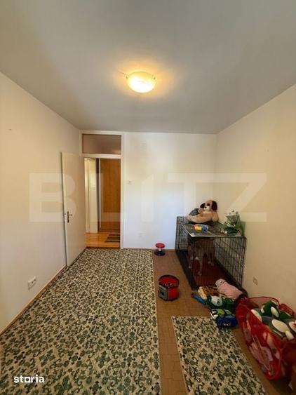 Apartament cu 3 camere decomandat în Piața Centrală