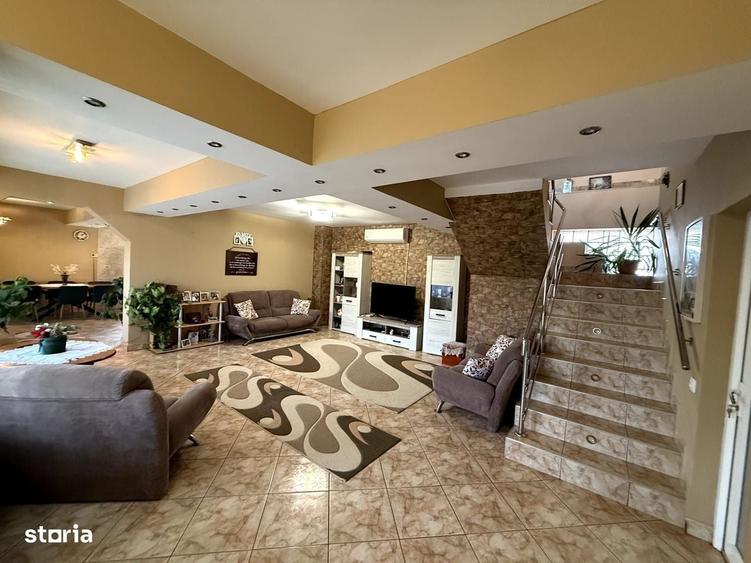 Casa 330 mp cu teren 2300 mp in Santandrei, langa Oradea - 4