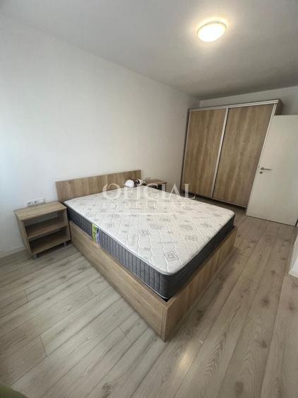 Apartament cu 2 camere semidecomandat, mobilat în Florești