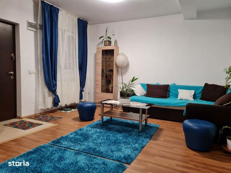 Casă cu 3 camere cu Canalizare în Central