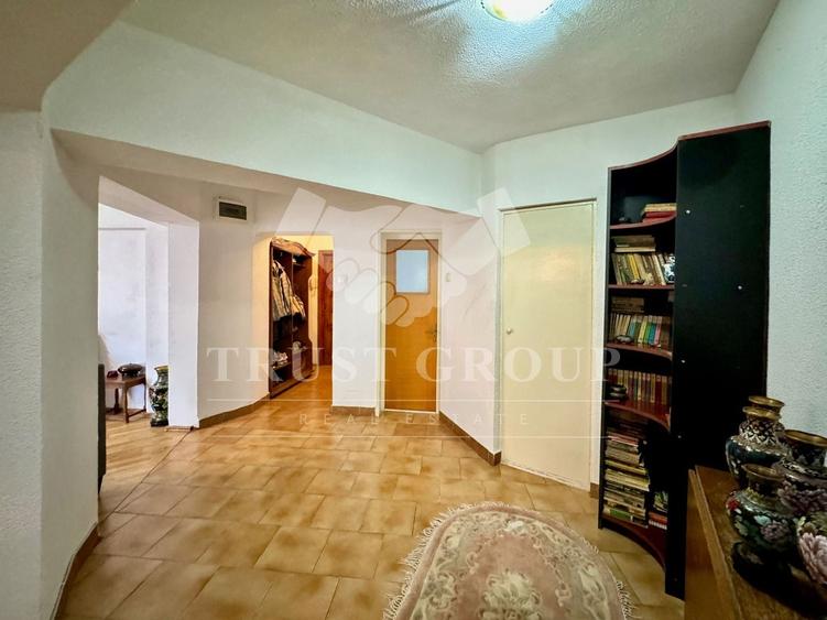Apartament cu 4 camere decomandat, mobilat în Știrbei Vodă