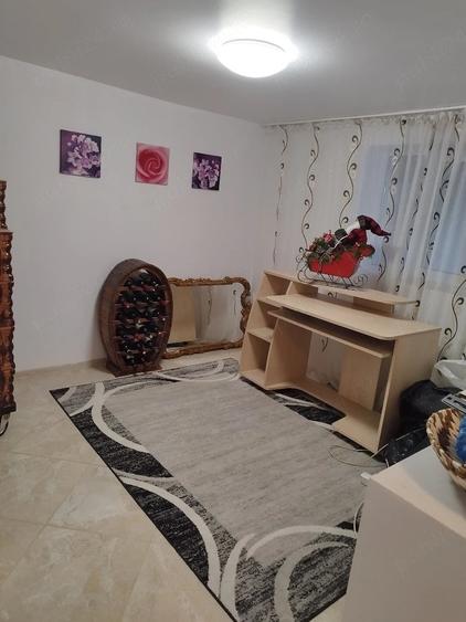 Casă cu Teren 300 Mp în Central