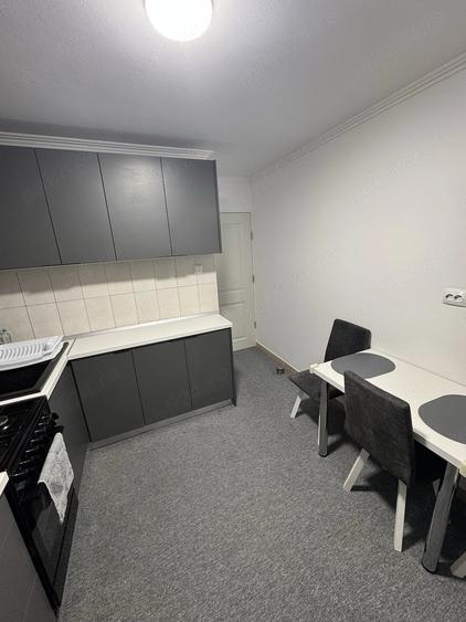 Apartament cu 2 camere decomandat în Micro 17