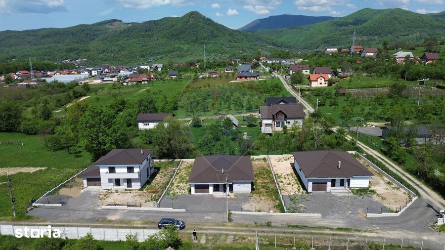 Casă cu 6 camere cu Teren 892 Mp în Baia Sprie