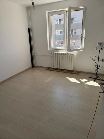 Inchiriere apartament 3 camere Crangasi pe Bld Constructorilor - 3