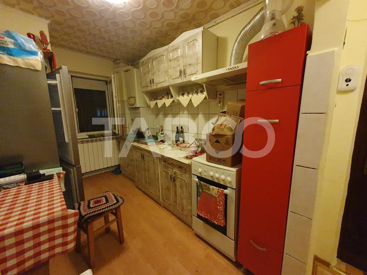 Apartament cu 2 camere semidecomandat, mobilat în Făgăraș