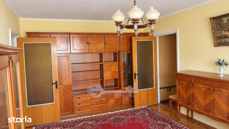 Apartament cu 4 camere în Tudor Vladimirescu