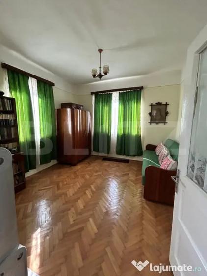 Casă cu 3 camere cu Teren 3000 Mp în Murgești