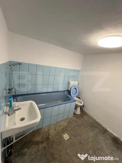 Casă cu 3 camere cu Teren 556 Mp în Central