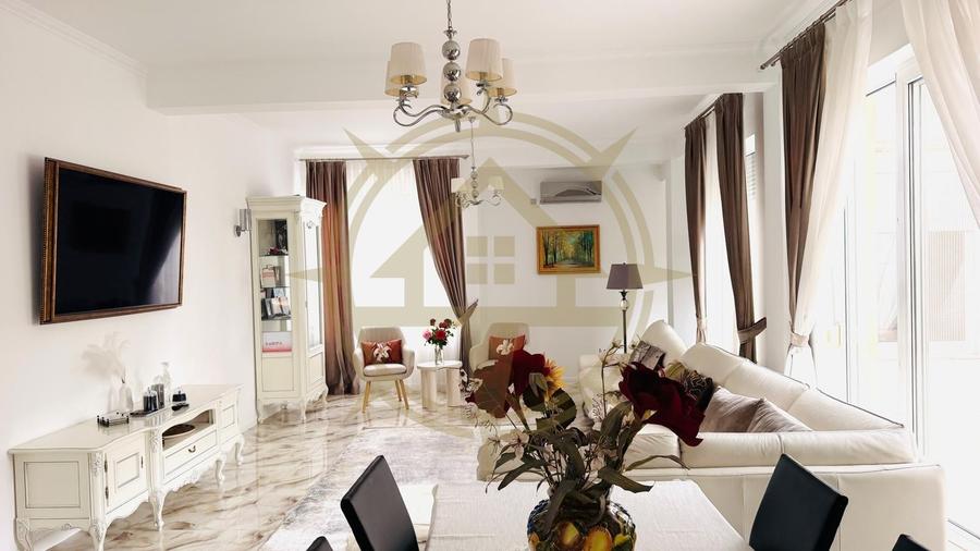 Casă cu 7 camere cu Piscina în Corbeanca