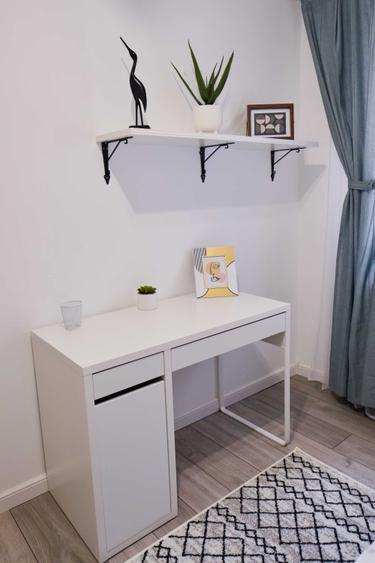 Apartament cu 3 camere semidecomandat în Soarelui